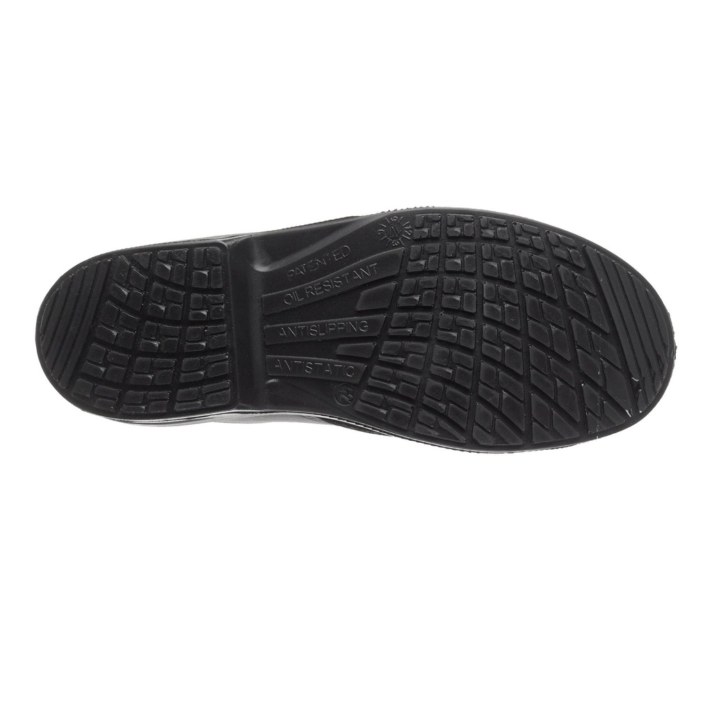 00P30 Slip-on Shoes 01 FO SRC