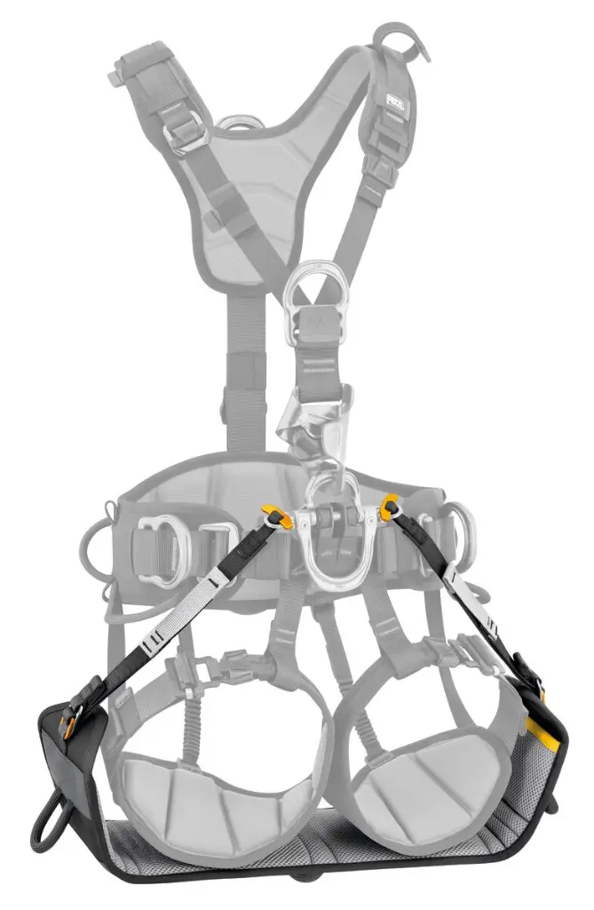 S071AB00-PODIUM-view-2_LowRes.webp